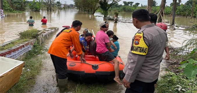 Rumah di Sri Gunting Medan Nyaris Tenggelam Akibat Banjir Besar