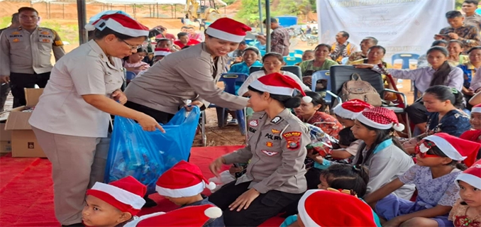 Hutanabolon Rayakan Natal di Tengah Krisis Ibadah Tetap Khidmat